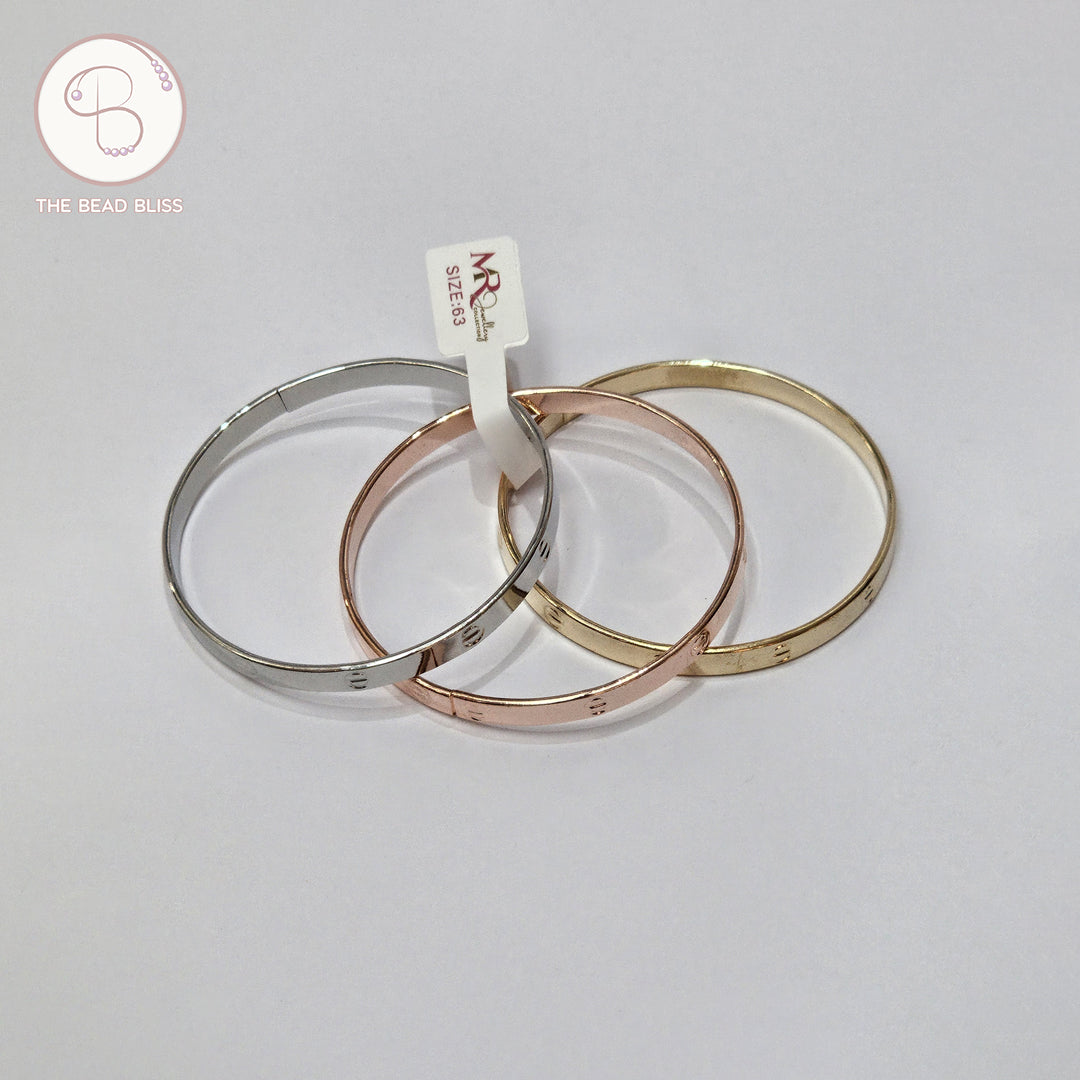 Tricolor Engraved Bangle Set
