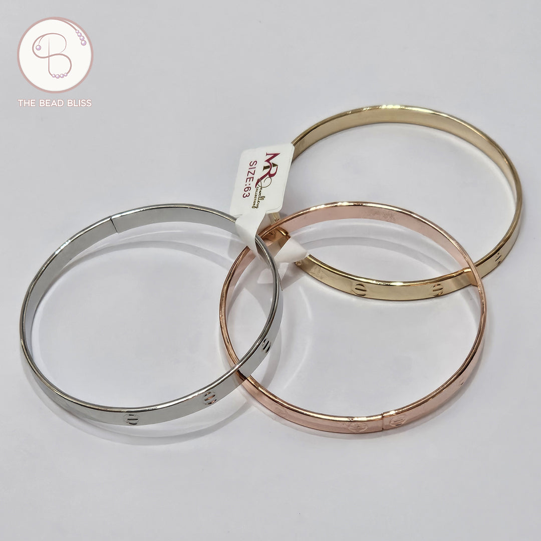 Tricolor Engraved Bangle Set