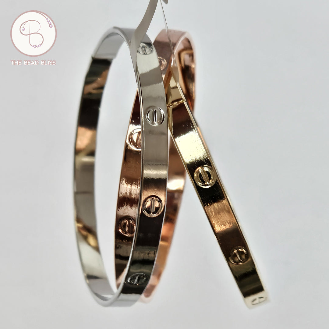 Tricolor Engraved Bangle Set