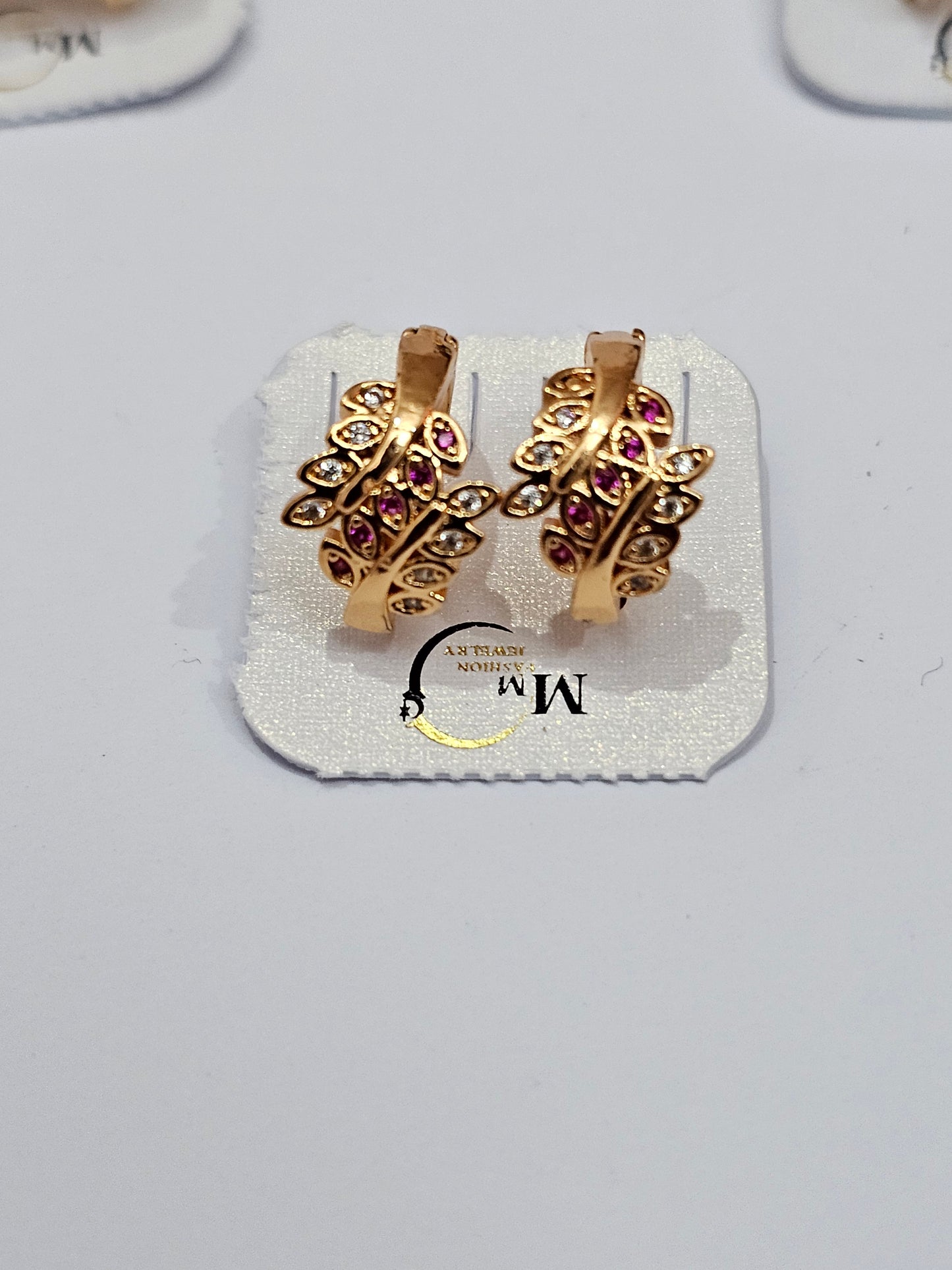 Graceful Leaf-Inspired Hoop Earrings
