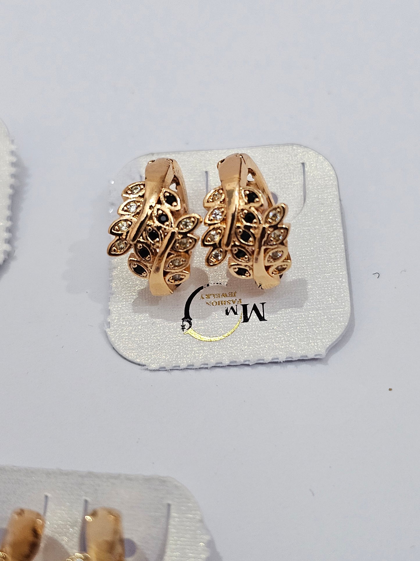 Graceful Leaf-Inspired Hoop Earrings