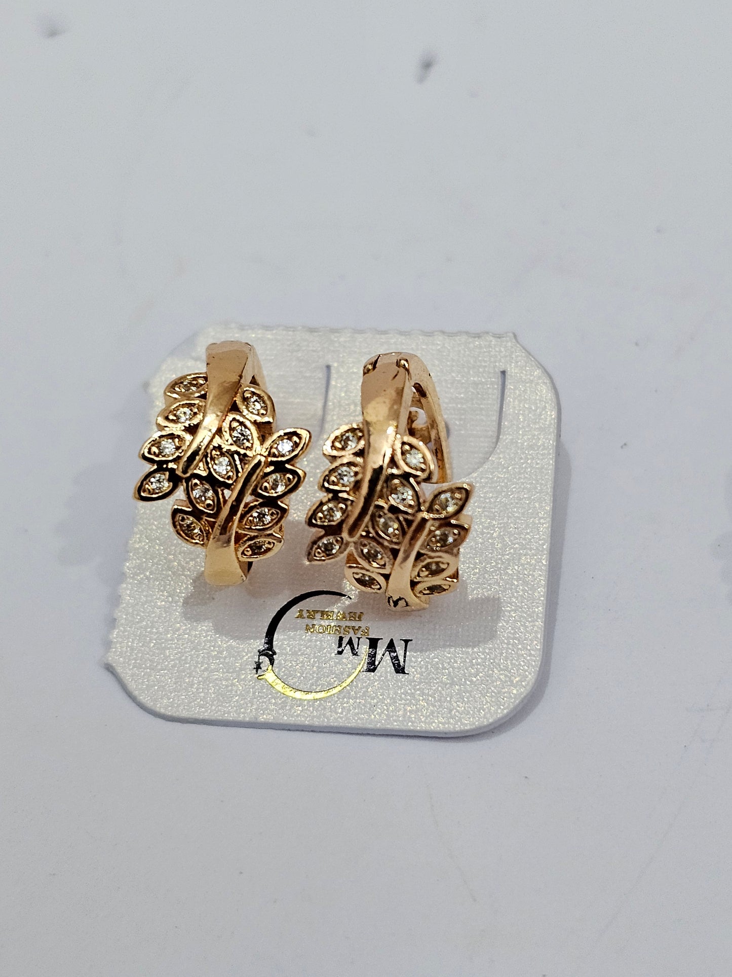 Graceful Leaf-Inspired Hoop Earrings