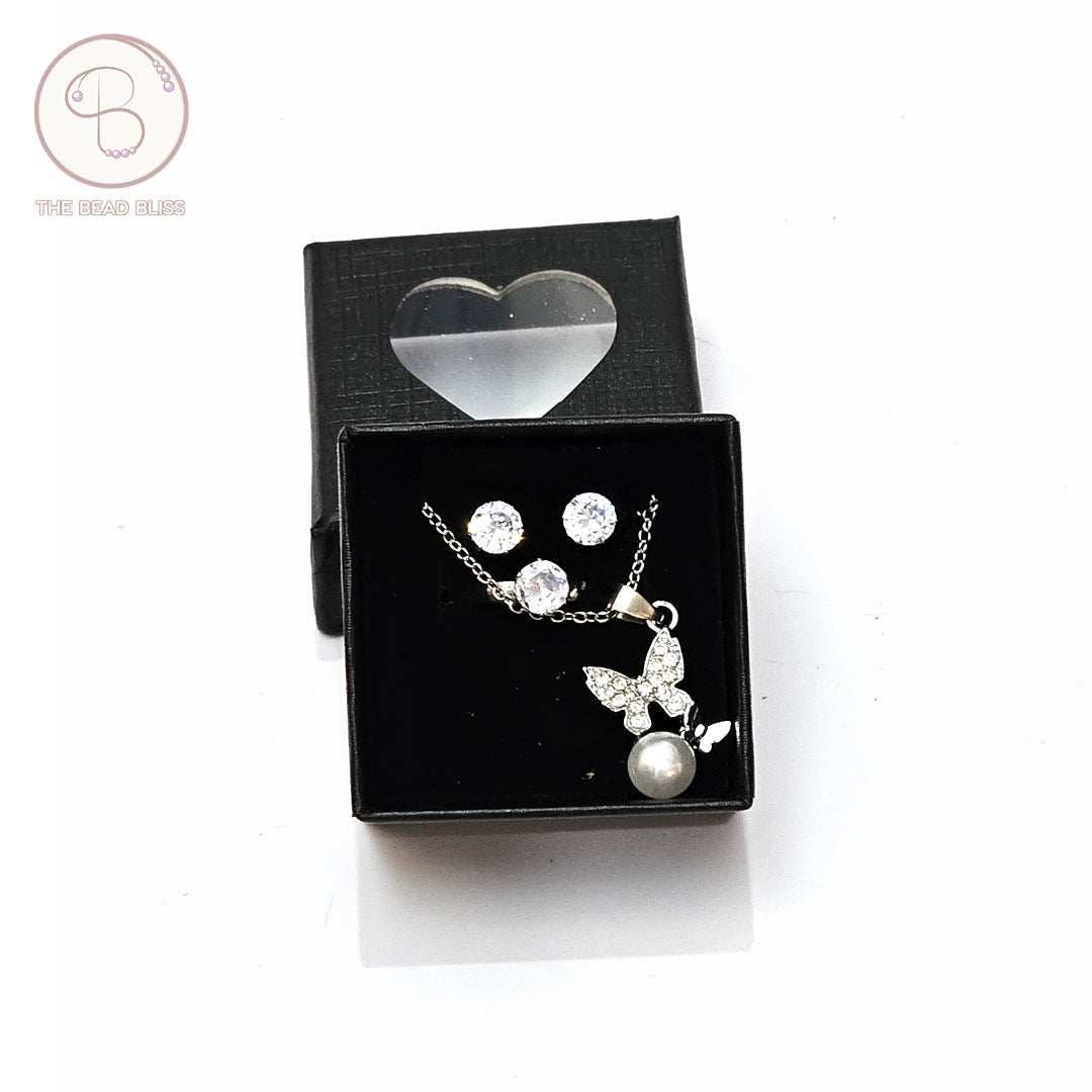 Butterfly Pearl Pendant & Tops Set