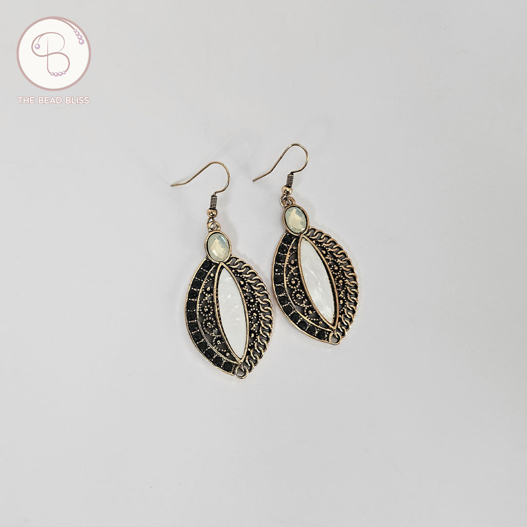 Vintage-Inspired Boho Leaf Drop Earrings