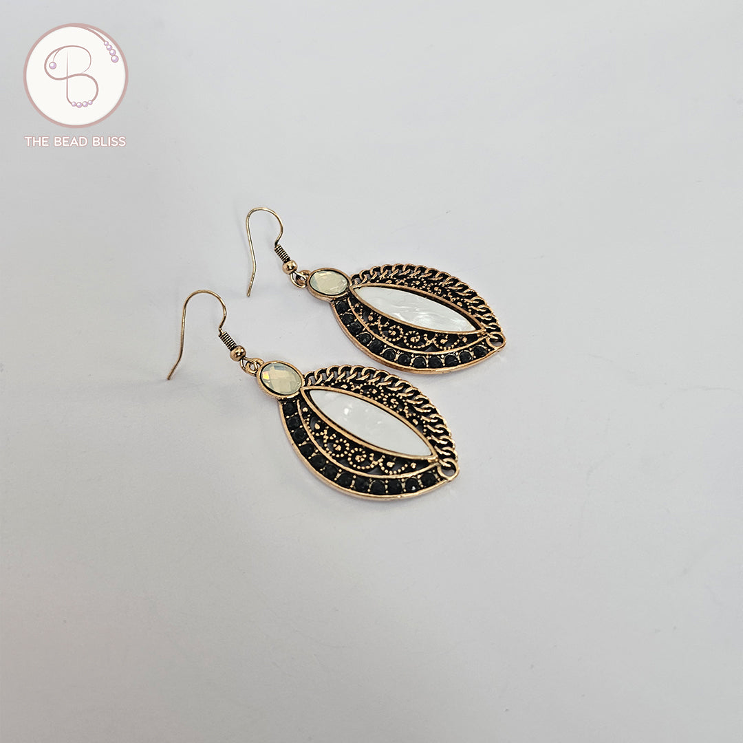 Vintage-Inspired Boho Leaf Drop Earrings