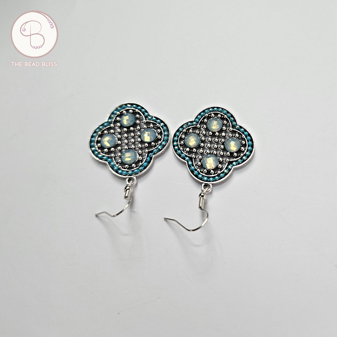 Vintage Blue Clover Drop Earrings – Bohemian Statement Jewelry